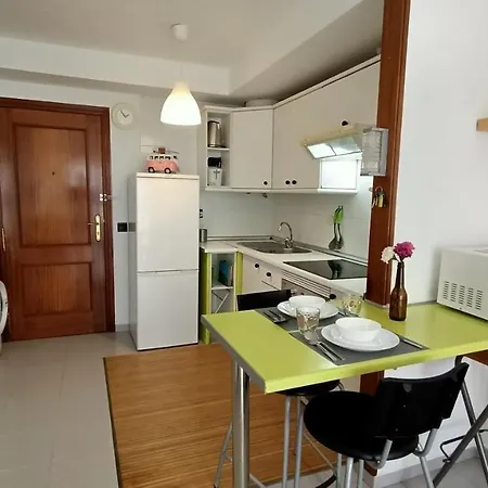 Alquilaencanarias-medano, Cabezo & Pool Apartment *